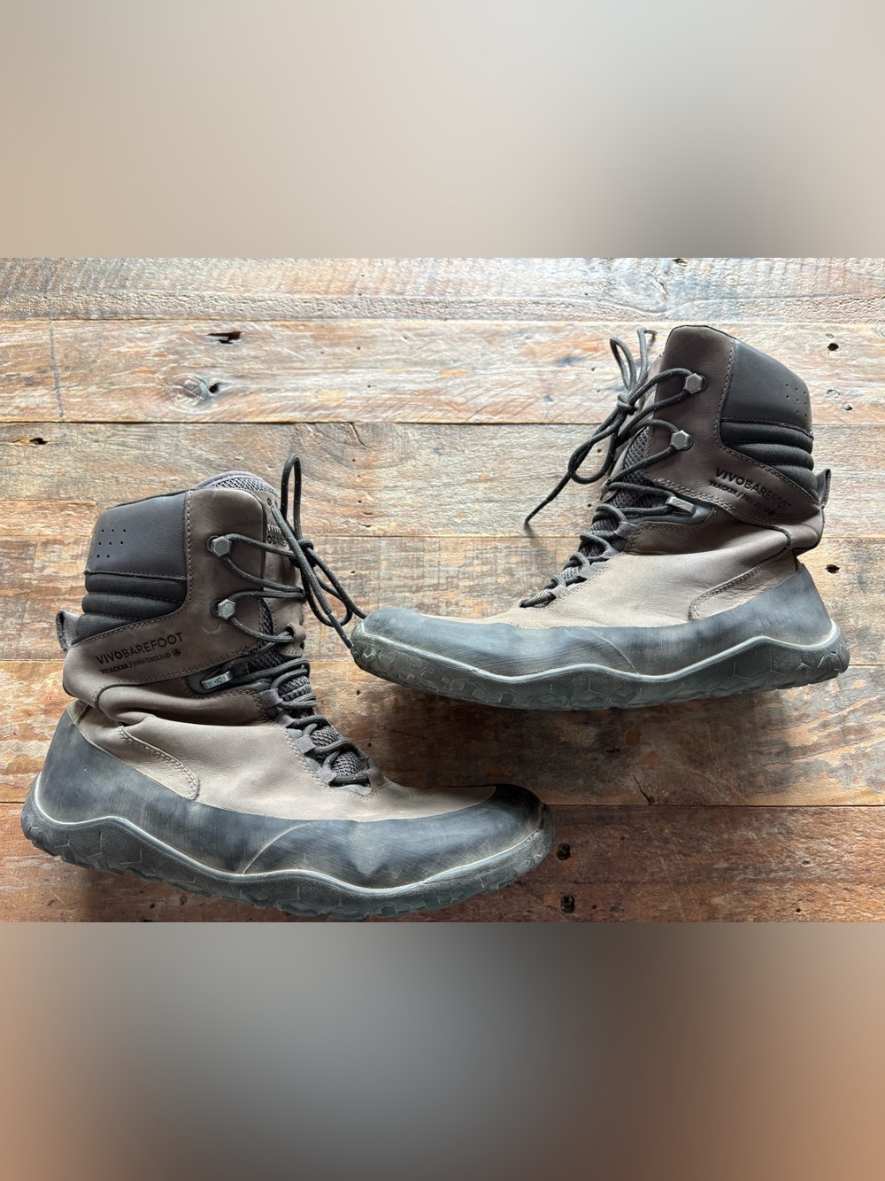 Vivobarefoot Leather Trackers - W40